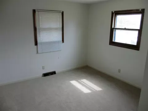 2003 Lancaster Rd, Cherry Valley, IL 61016 photo 11