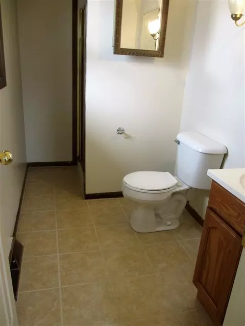 2003 Lancaster Rd, Cherry Valley, IL 61016 photo 13