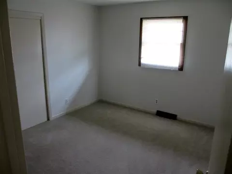 2003 Lancaster Rd, Cherry Valley, IL 61016 photo 10