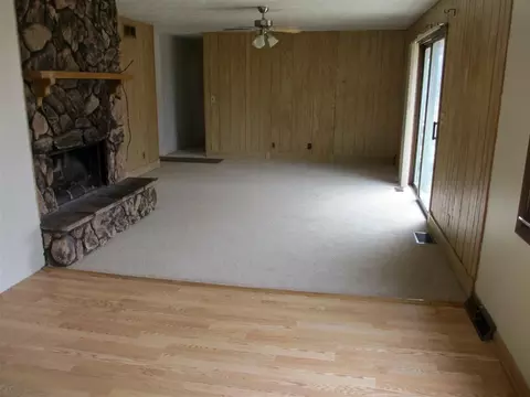 2003 Lancaster Rd, Cherry Valley, IL 61016 photo 4