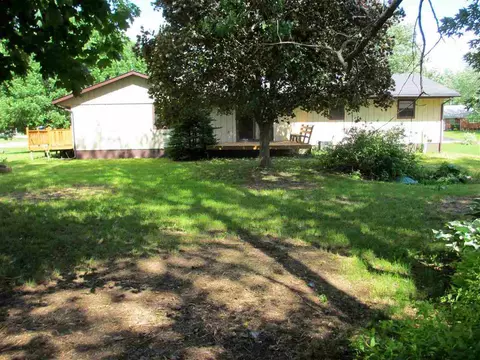 2003 Lancaster Rd, Cherry Valley, IL 61016 photo 17