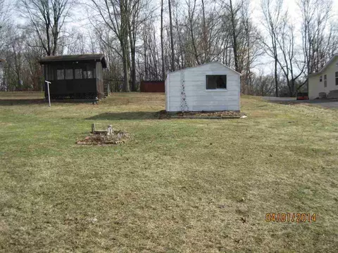 307 E Riverview Dr, Byron, IL 61010 photo 10