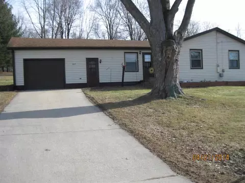 307 E Riverview Dr, Byron, IL 61010 photo 1
