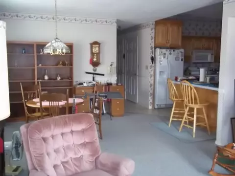 605 E Buffalo St, Polo, IL 61064 photo 7