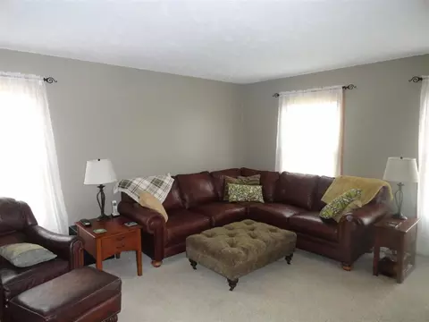 15775 Oak Tree Dr, Davis Junction, IL 61020 photo 6
