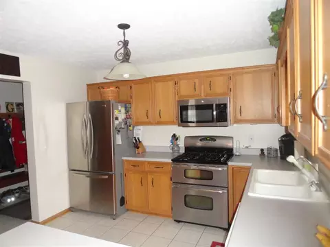 15775 Oak Tree Dr, Davis Junction, IL 61020 photo 9