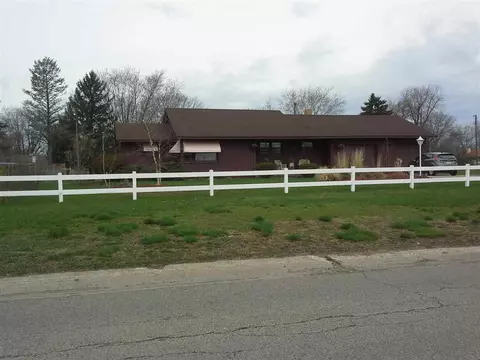 1108 Dorr Rd, South Beloit, IL 61080 photo 2