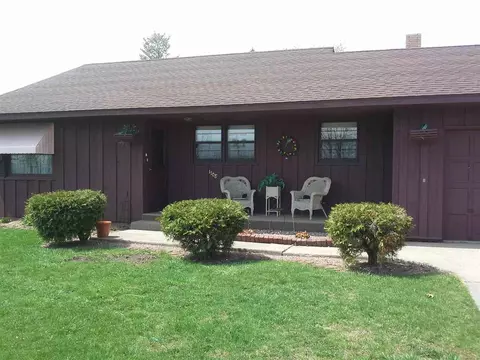 1108 Dorr Rd, South Beloit, IL 61080 photo 1