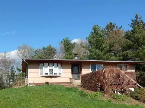 15651 Comly Rd, Pecatonica, IL 61063 photo 3