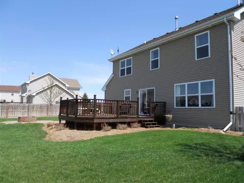 9124 Southdown Ln, Roscoe, IL 61073 photo 2