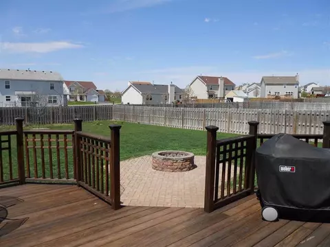 9124 Southdown Ln, Roscoe, IL 61073 photo 3