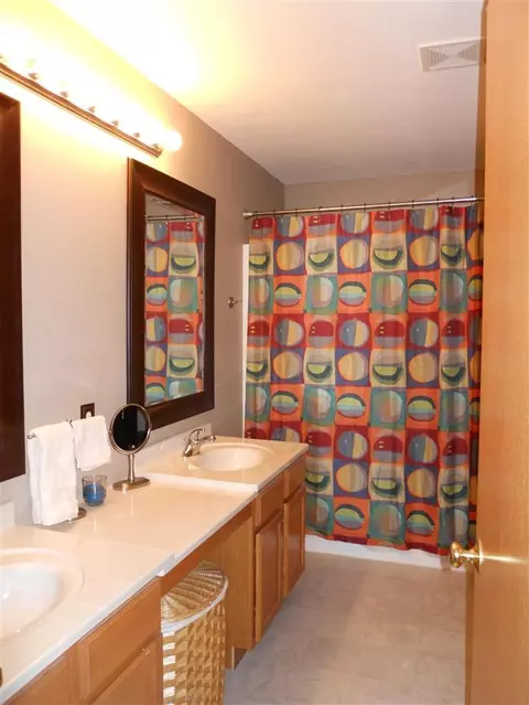 9124 Southdown Ln, Roscoe, IL 61073 photo 17