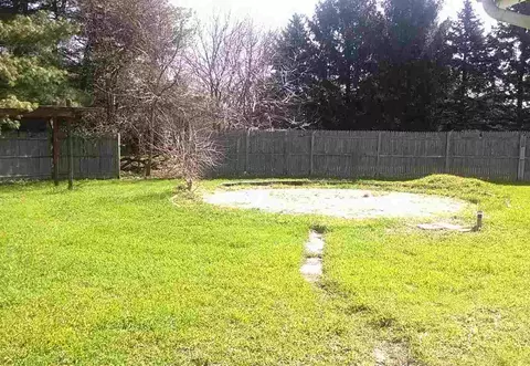 4952 Crown Point Rd, Roscoe, IL 61073 photo 9