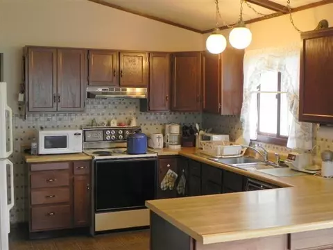 2247 Breckenboro Dr, Lake Summerset, IL 61019 photo 9