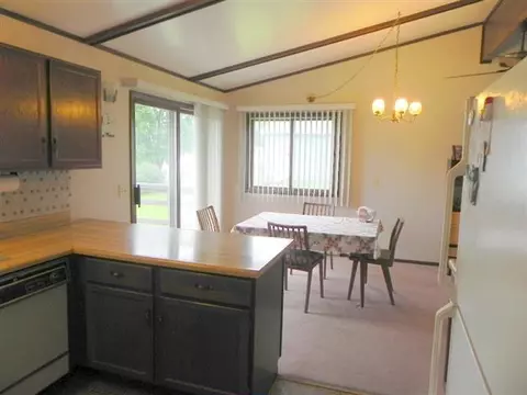 2247 Breckenboro Dr, Lake Summerset, IL 61019 photo 8