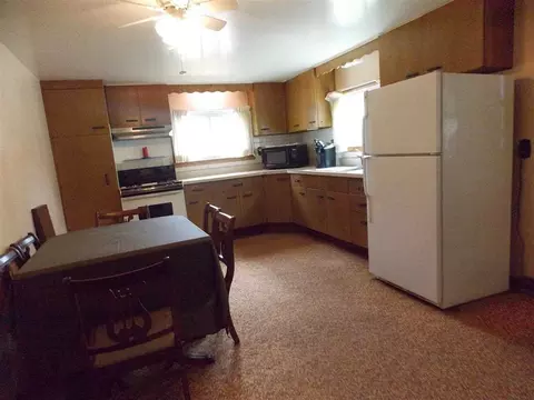 561 N Appleton Rd, Belvidere, IL 61008 photo 5