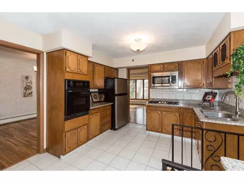 8792 Olson Rd, Belvidere, IL 61008 photo 4