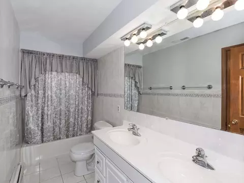 8792 Olson Rd, Belvidere, IL 61008 photo 10
