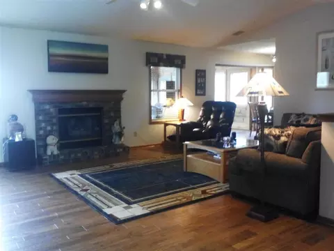 908 Brandy Bend Rd, Roscoe, IL 61073 photo 9