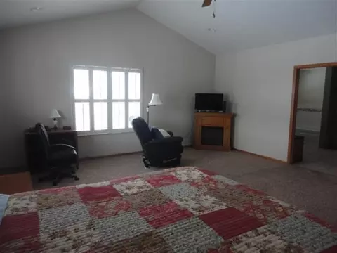 2880 Deer Path Way, Beloit, WI 53511 photo 14
