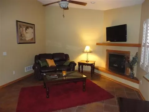 2880 Deer Path Way, Beloit, WI 53511 photo 11