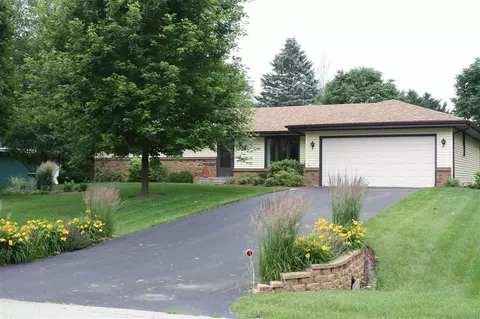 8544 Centaur Dr, Belvidere, IL 61008 photo 1