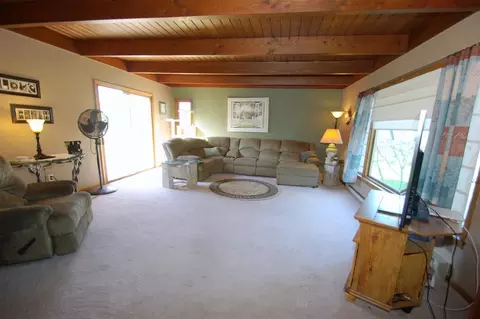 16895 Comly, Pecatonica, IL 61063 photo 4