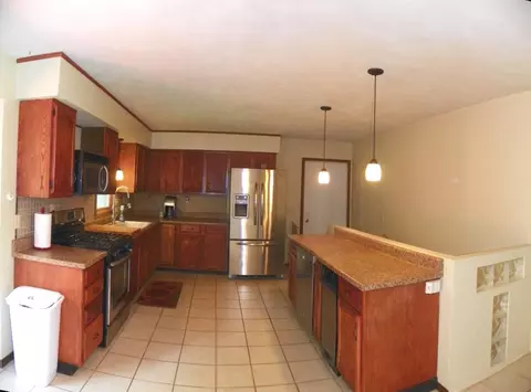 8632 Sunset Dr, Byron, IL 61010 photo 4