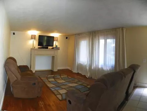 8632 Sunset Dr, Byron, IL 61010 photo 3