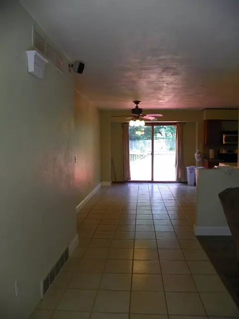 8632 Sunset Dr, Byron, IL 61010 photo 2