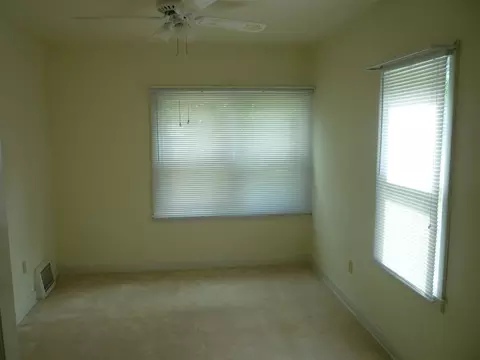4221 Compton Ave, Rockford, IL 61101 photo 5