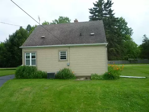 4221 Compton Ave, Rockford, IL 61101 photo 10