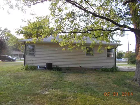 5369 Wallace Dr, Roscoe, IL 61073 photo 3