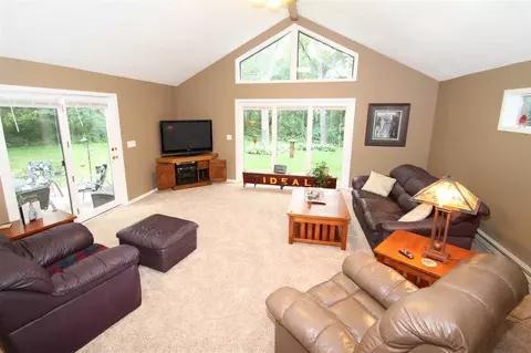 7271 Warblers Way, Roscoe, IL 61073 photo 2