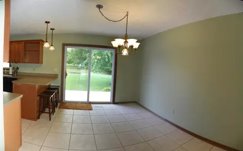 702 E Soper St, Winnebago, IL 61088 photo 8