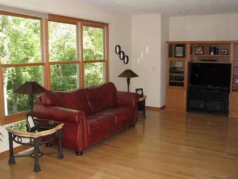 7712 Forest Way, Roscoe, IL 61073 photo 12