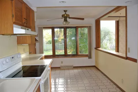 504 E Warren St, Rockton, IL 61072 photo 7