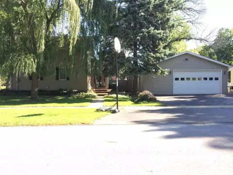 503 E Jackson, Belvidere, IL 61008 photo 3