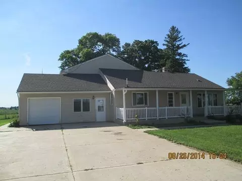 8863 Weber Rd, Ridott, IL 61067 photo 1