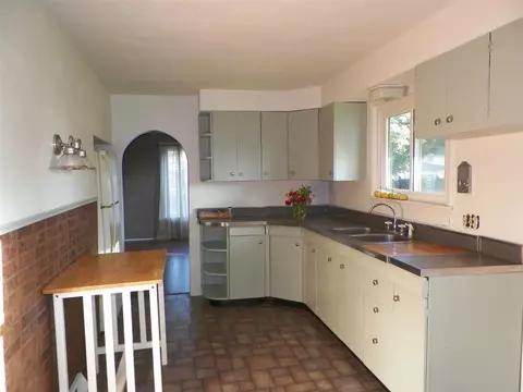315 E 5th St, Pecatonica, IL 61063 photo 12
