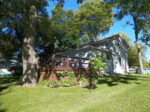 315 E 5th St, Pecatonica, IL 61063 photo 5