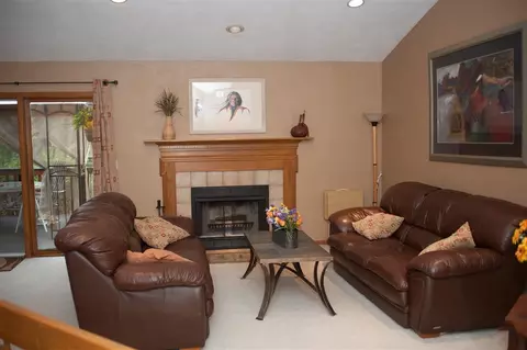 6080 Weeping Willow Ln, Roscoe, IL 61073 photo 3