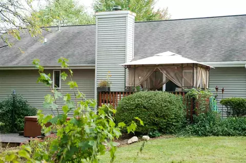 6080 Weeping Willow Ln, Roscoe, IL 61073 photo 21