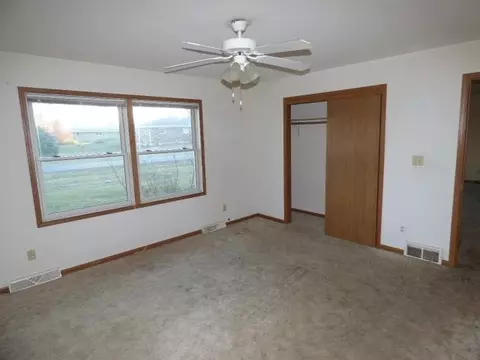 800 W Gardner St, Sublette, IL 61367 photo 6