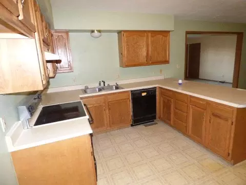 800 W Gardner St, Sublette, IL 61367 photo 5
