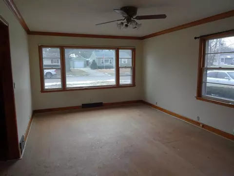 416 E Lincoln St, Mount Morris, IL 61054 photo 4