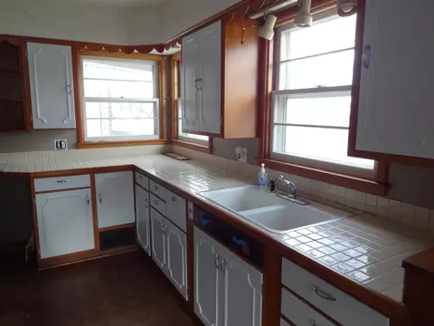 416 E Lincoln St, Mount Morris, IL 61054 photo 2
