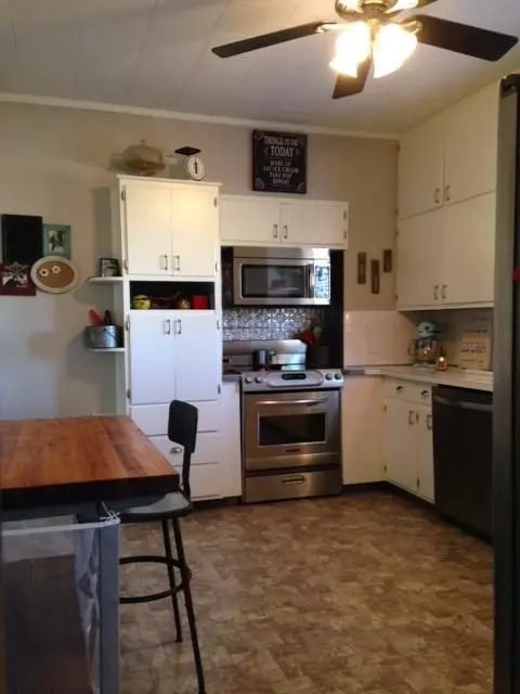 2875 S Pecatonica Rd, Pecatonica, IL 61063 photo 3