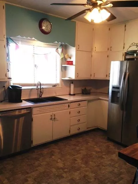 2875 S Pecatonica Rd, Pecatonica, IL 61063 photo 2