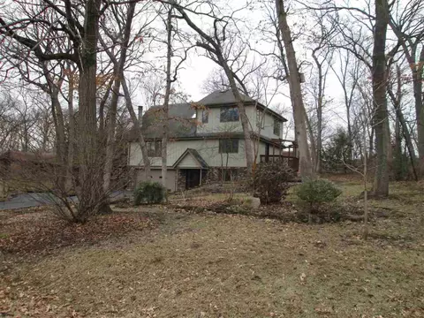 10310 Ray Dr, Roscoe, IL 61073 photo 1